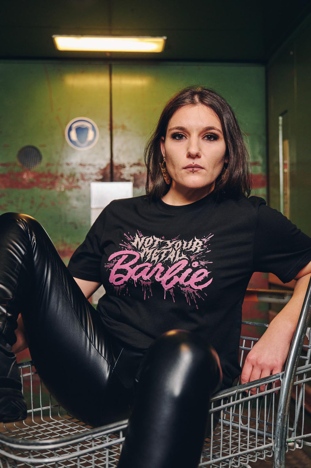 T-Shirt „Not Your Metal Barbie" (Bio-Baumwolle)