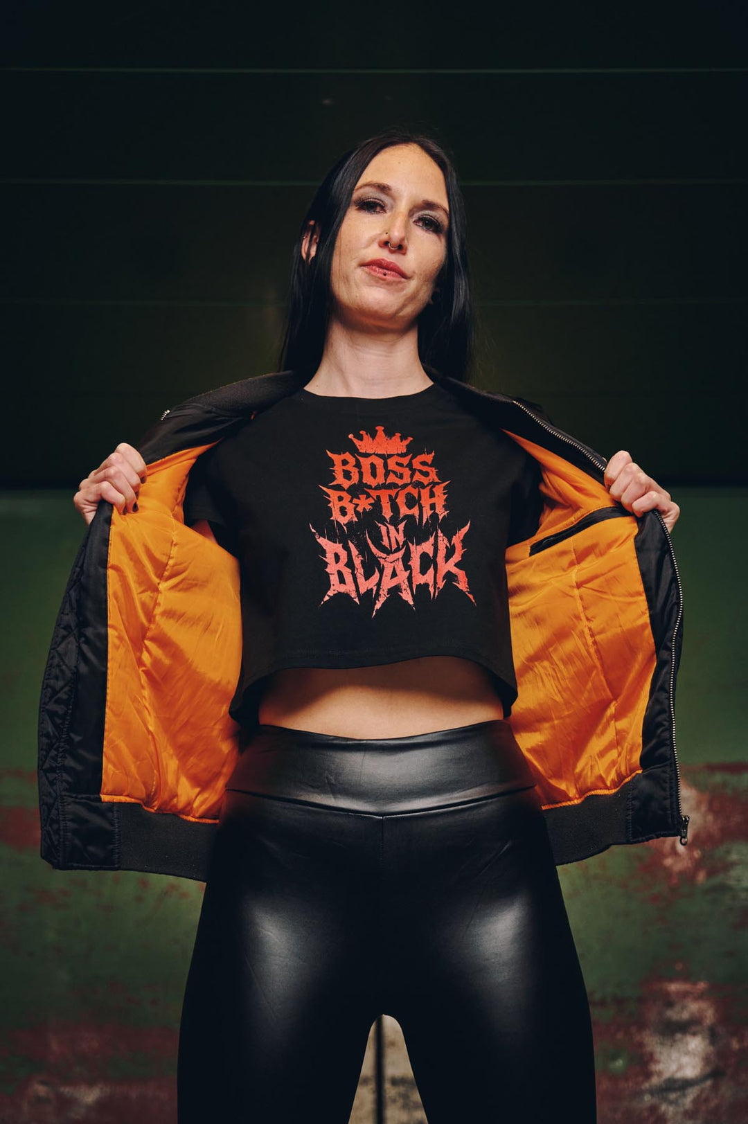 Crop-Top "Boss B*tch in Black"