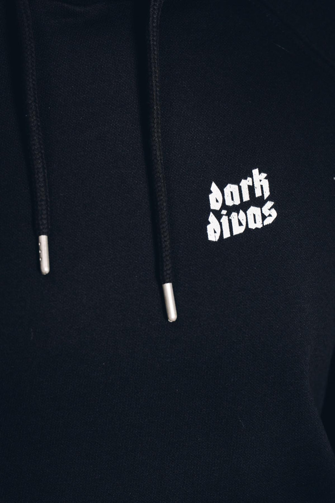 Hoodie "Boss B*tch in Black" (organic raglan)